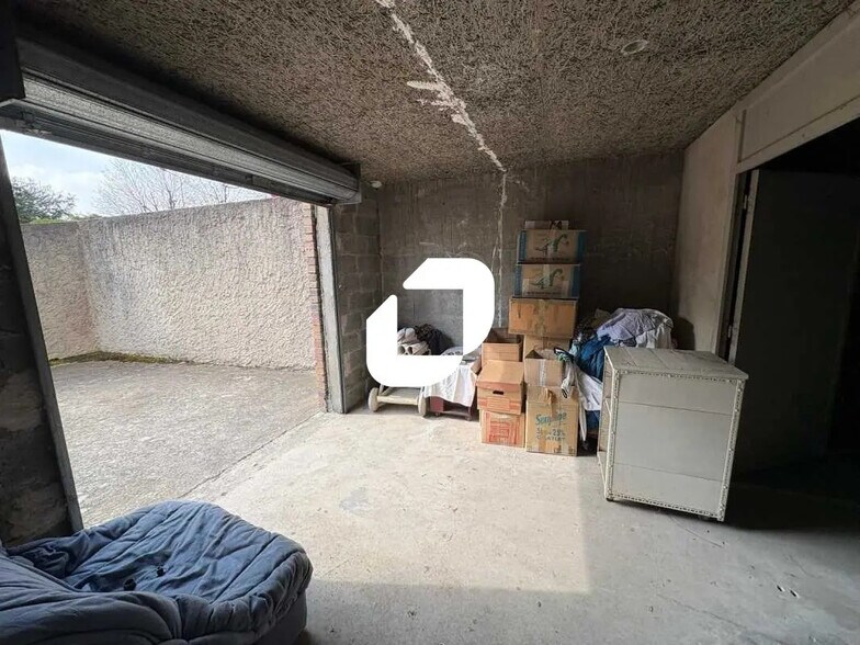 Local d’activités dans Andrésy à louer - Photo de l’immeuble – Image 1 sur 7