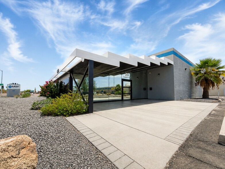 55 E Southern Ave, Mesa, AZ à louer - Photo de l’immeuble – Image 2 sur 18