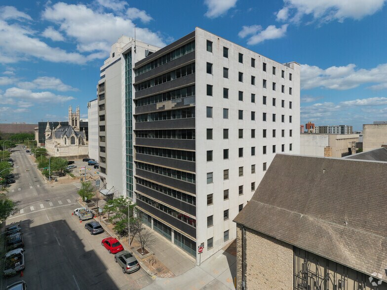 807 Brazos St, Austin, TX à louer - Photo de l’immeuble – Image 1 sur 4