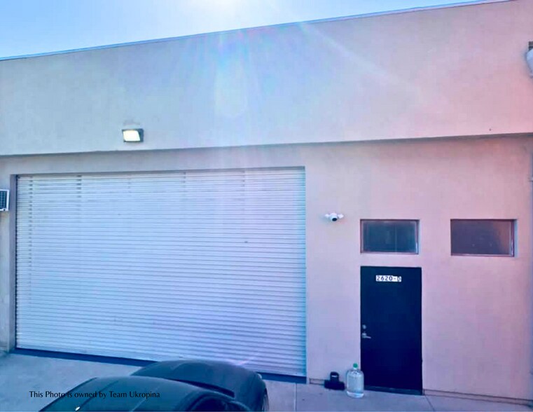 2610-2622 E Foothill Blvd, Pasadena, CA à louer - Photo de l’immeuble – Image 2 sur 7
