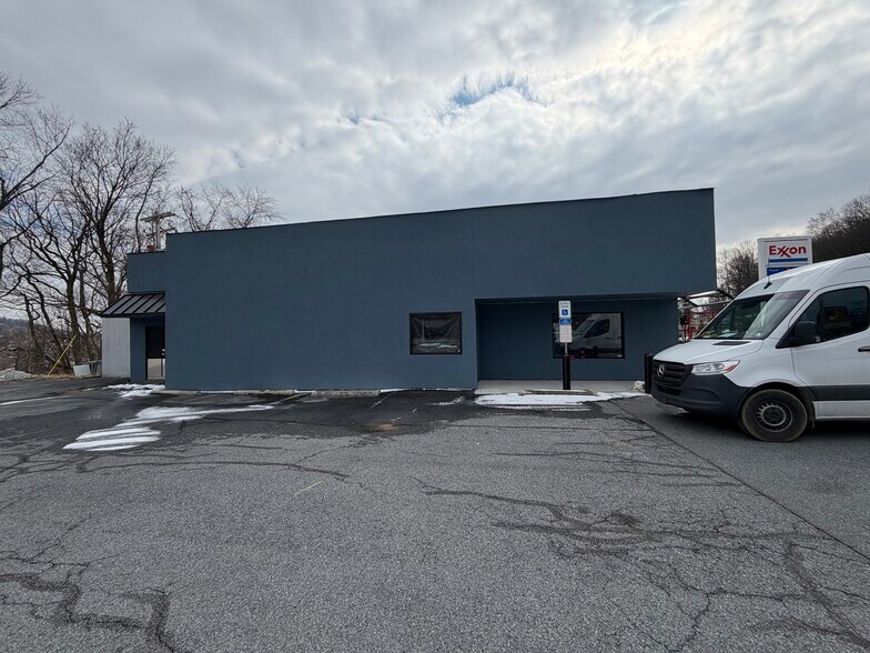 2851 Perkiomen Ave, Reading, PA à louer - Photo de l’immeuble – Image 2 sur 17