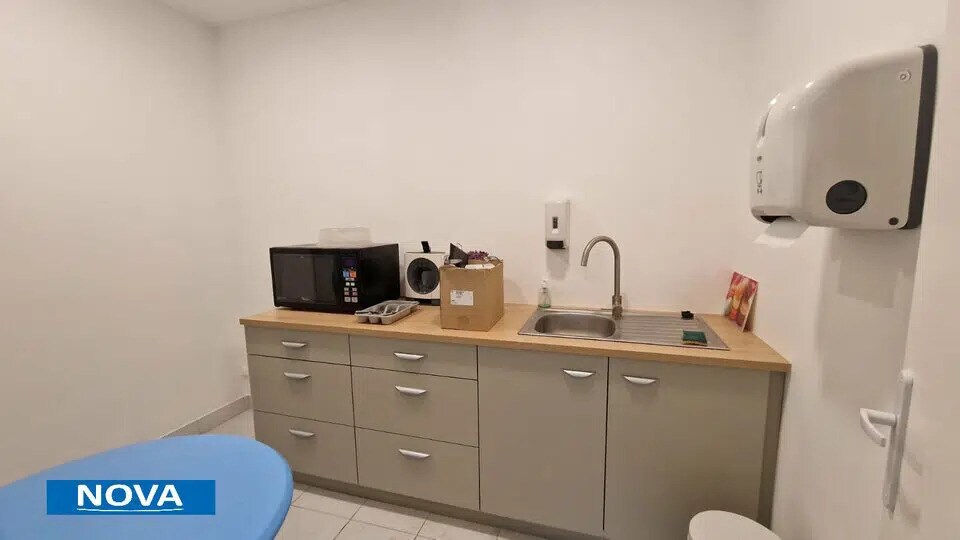 Bureau dans Domont à louer - Photo de l’immeuble – Image 3 sur 5