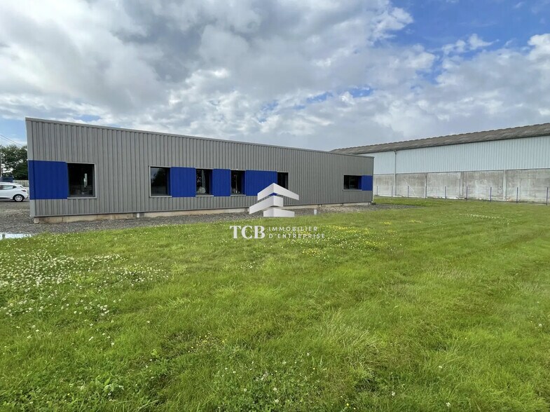 Bureau dans Montrevault-sur-Èvre à vendre - Photo de l’immeuble – Image 2 sur 13