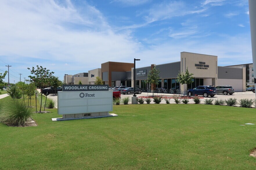 4720 Williams Dr, Georgetown, TX à louer - Photo de l’immeuble – Image 2 sur 6