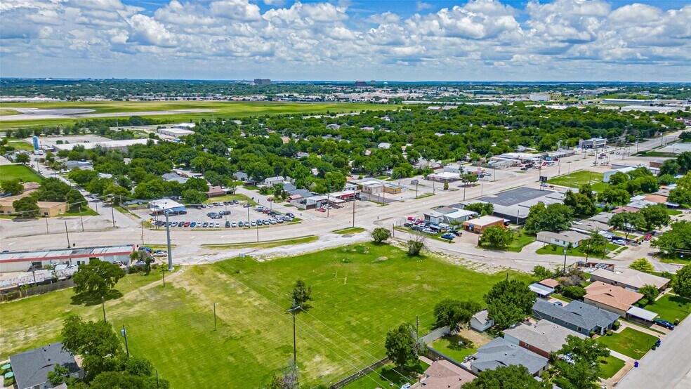 730 S Cherry Ln, White Settlement, TX à vendre - Photo de l’immeuble – Image 3 sur 5