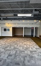 1820 Kootenay St, Vancouver, BC à louer Photo intérieure– Image 2 sur 4