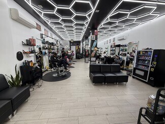 Plus de détails pour 77-85 Graham Ave, Brooklyn, NY - Local commercial à louer