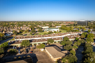 3300-3352 Walnut Bend Ln, Houston, TX - VUE AÉRIENNE  vue de carte