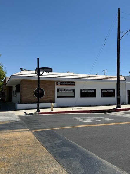 660-668 Lancaster Blvd, Lancaster, CA à vendre - Photo de l’immeuble – Image 1 sur 19