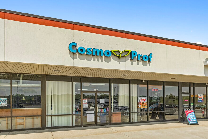 2002-2030 W Galena Ave, Freeport, IL à vendre - Photo de l’immeuble – Image 2 sur 21