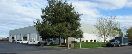 361-443 Steelhead Way, Boise, ID à louer Photo de l’immeuble– Image 1 sur 9