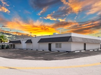Plus de détails pour 610 NE 29th St, Pompano Beach, FL - Industriel/Logistique à louer