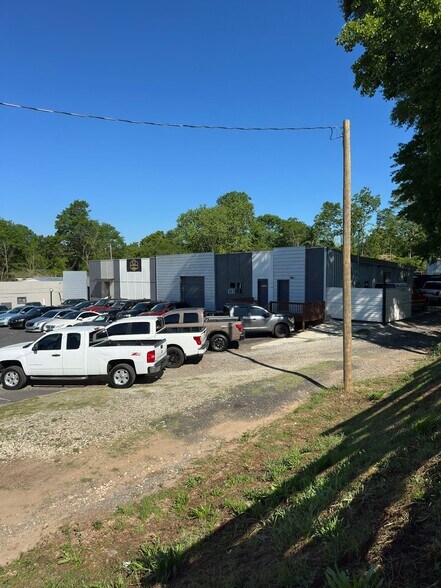 872 W Main St, Spartanburg, SC à vendre - Photo de l’immeuble – Image 3 sur 12