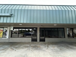 3720-3774 N Andrews Ave, Oakland Park, FL à louer Photo intérieure– Image 2 sur 3