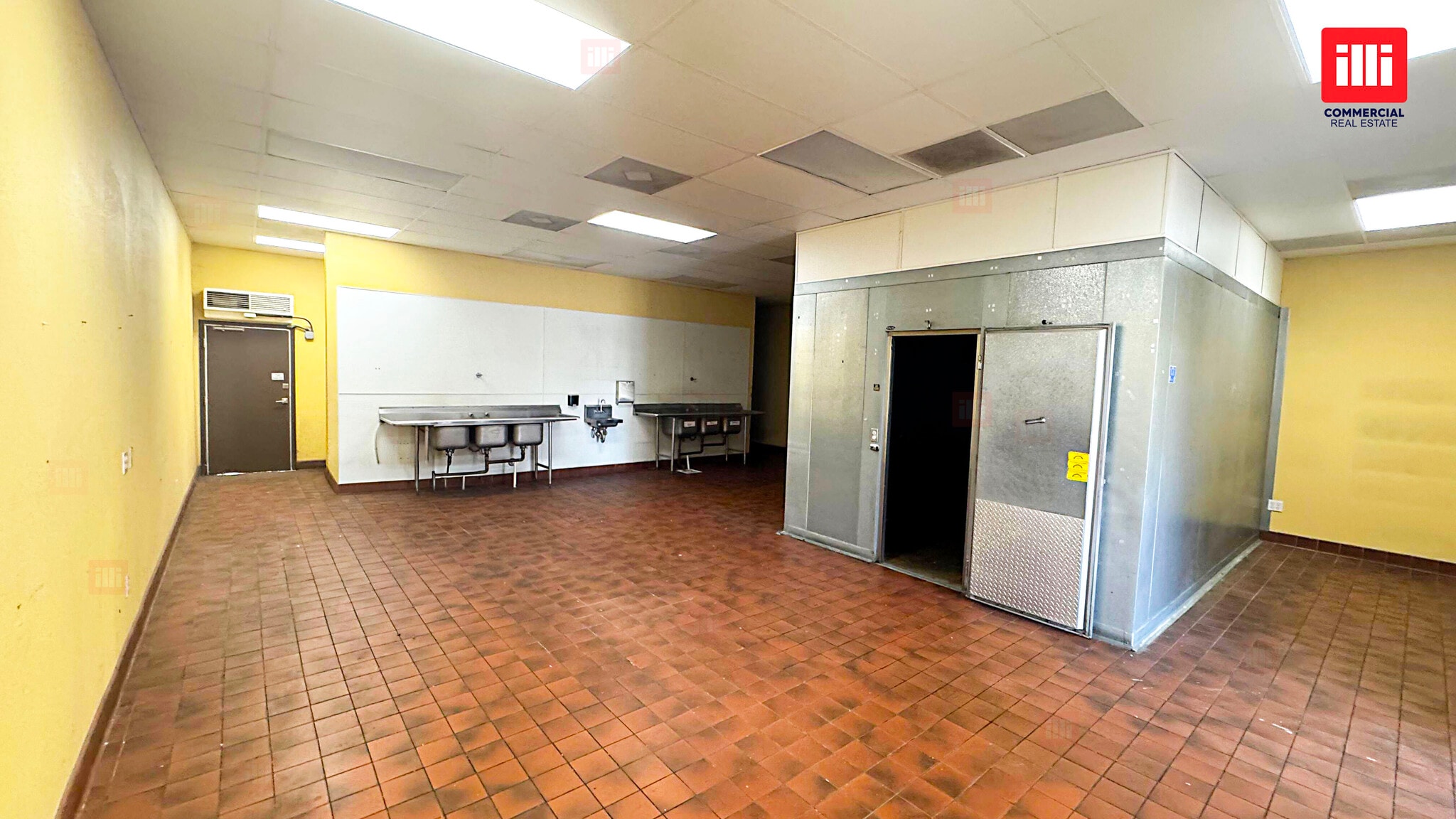 4304-4324 Cochran St, Simi Valley, CA à louer Photo intérieure– Image 1 sur 5