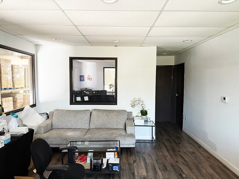 1421-1425 N Main St, Los Angeles, CA à louer - Photo intérieure – Image 2 sur 7