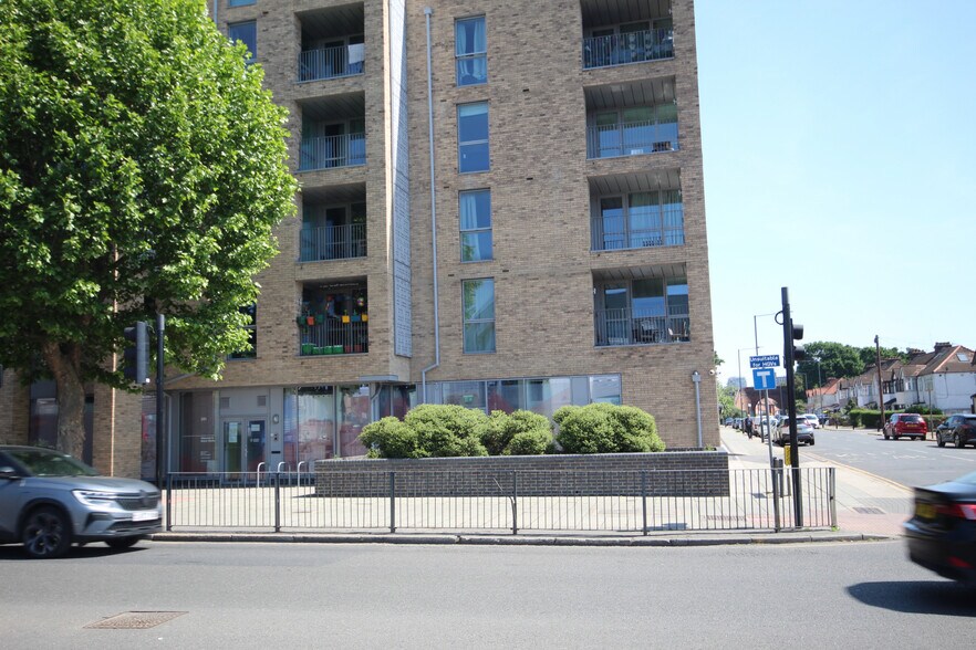 Ealing Rd, Wembley à louer - Photo de l’immeuble – Image 3 sur 3