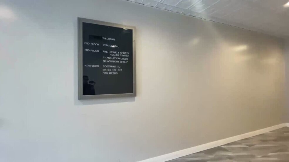 121-125 Newark Ave, Jersey City, NJ à louer - Vidéo sur l’annonce professionnelle – Image 3 sur 12
