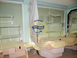 Plus de détails pour Local commercial à louer