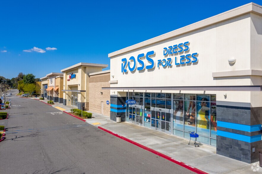 17751 Colima Rd, City Of Industry, CA à louer - Photo de l’immeuble – Image 2 sur 4
