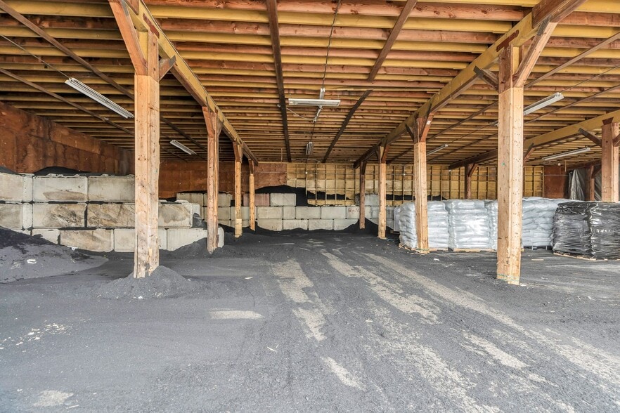 33850 Industrial Ave, Abbotsford, BC à vendre - Photo intérieure – Image 3 sur 13