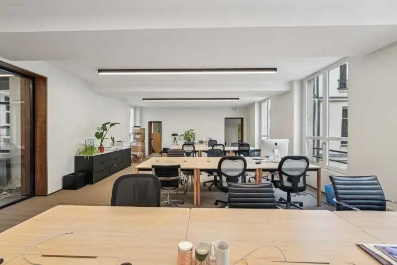 13 Rue Vivienne, Paris à louer - Photo de l’immeuble – Image 1 sur 10