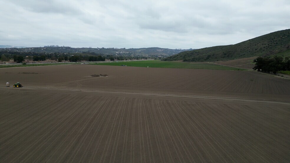 62+ Acres Calleguas Rd., Camarillo, CA à vendre - Photo de l’immeuble – Image 3 sur 14