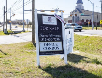 Plus de détails pour 105 Rex Kerwin Ct, Pflugerville, TX - Bureau à vendre