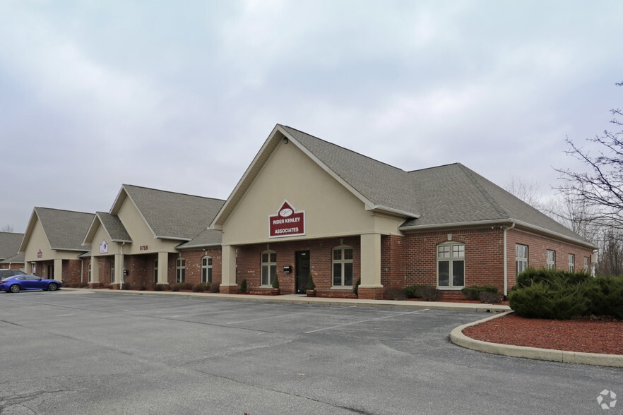 9755 Randall Dr, Indianapolis, IN à vendre - Photo principale – Image 1 sur 4