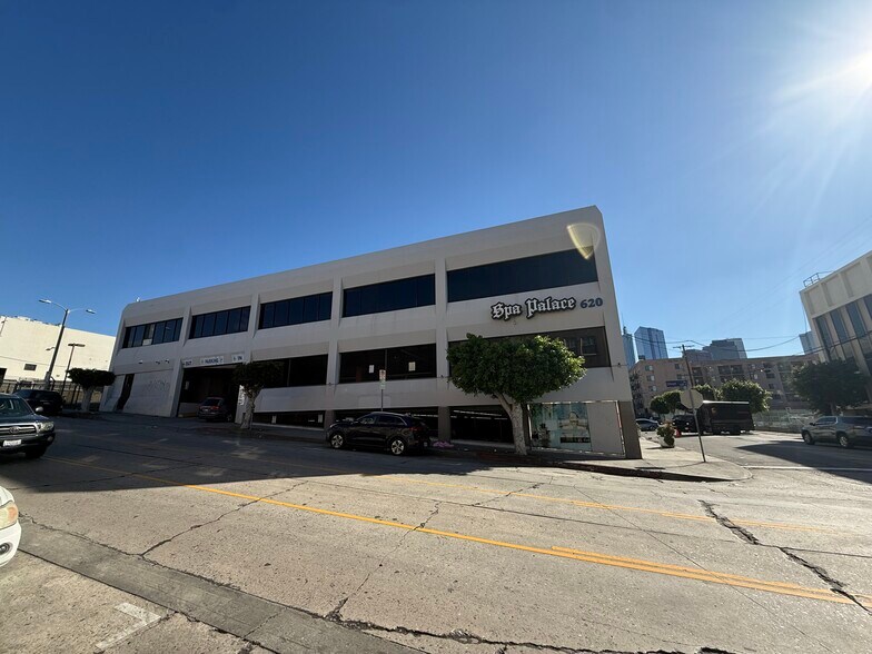 620 S Union Ave, Los Angeles, CA à vendre - Photo de l’immeuble – Image 3 sur 15
