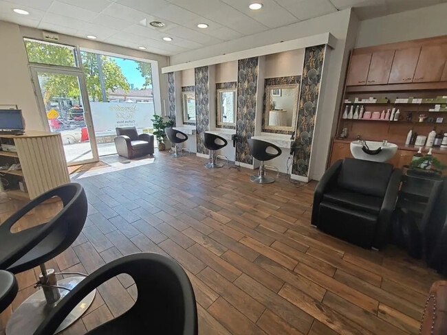 Plus de détails pour 63 Chemin De Basso Cambo, Toulouse - Local commercial à vendre