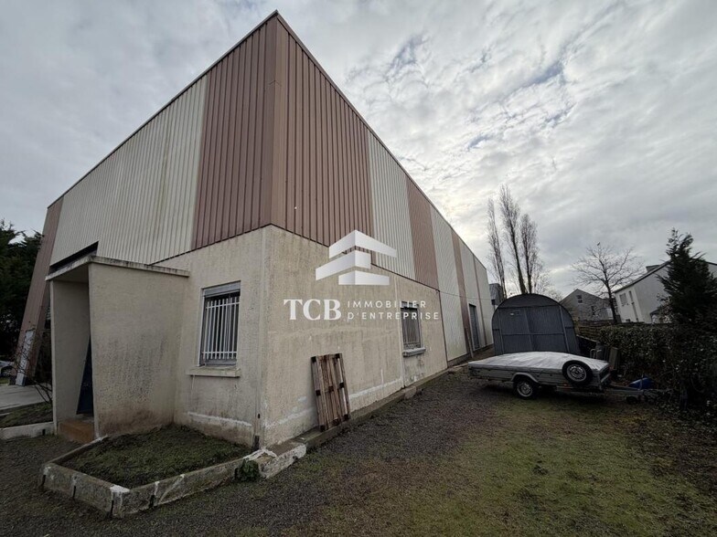 Local d’activités dans Sainte-Luce-sur-Loire à louer - Photo de l’immeuble – Image 2 sur 23