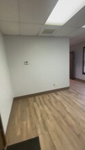 37121 Euclid Ave, Willoughby, OH à louer - Vidéo sur l’annonce professionnelle 