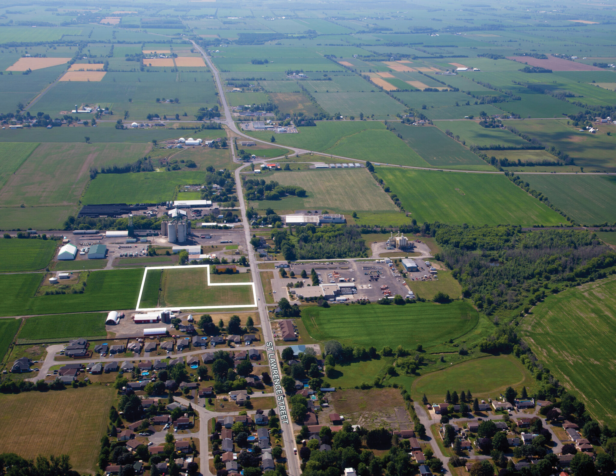 St Lawrence St, Winchester, ON à vendre Photo principale– Image 1 sur 4