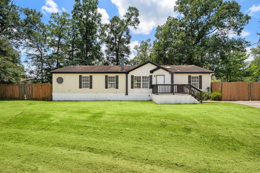 16509 Brittany Way, Conroe, TX à vendre - Photo de l’immeuble – Image 3 sur 23