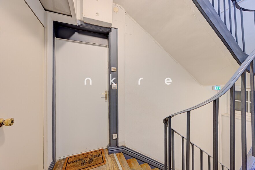 Rue Du Faubourg Saint-Honoré, Paris à louer - Photo de l’immeuble – Image 3 sur 9