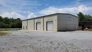 107 Industrial Ct, Freeport, FL à louer Photo intérieure– Image 1 sur 5