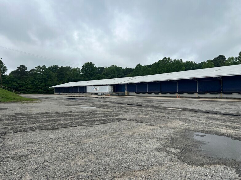 1201 E Church St, Cherryville, NC à louer - Photo principale – Image 1 sur 3