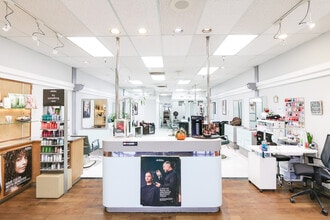 1424-1494 Madera Rd, Simi Valley, CA à louer Photo intérieure– Image 2 sur 3