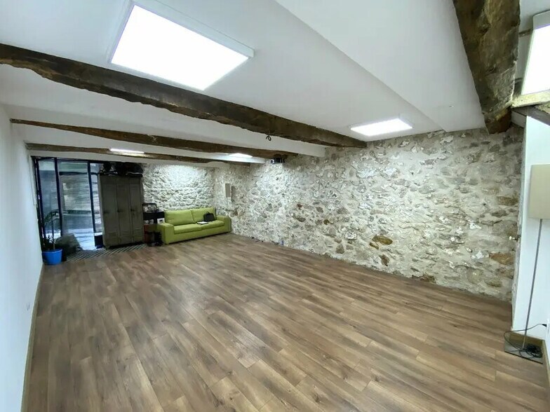 Local commercial dans Vence à louer - Photo de l’immeuble – Image 3 sur 3