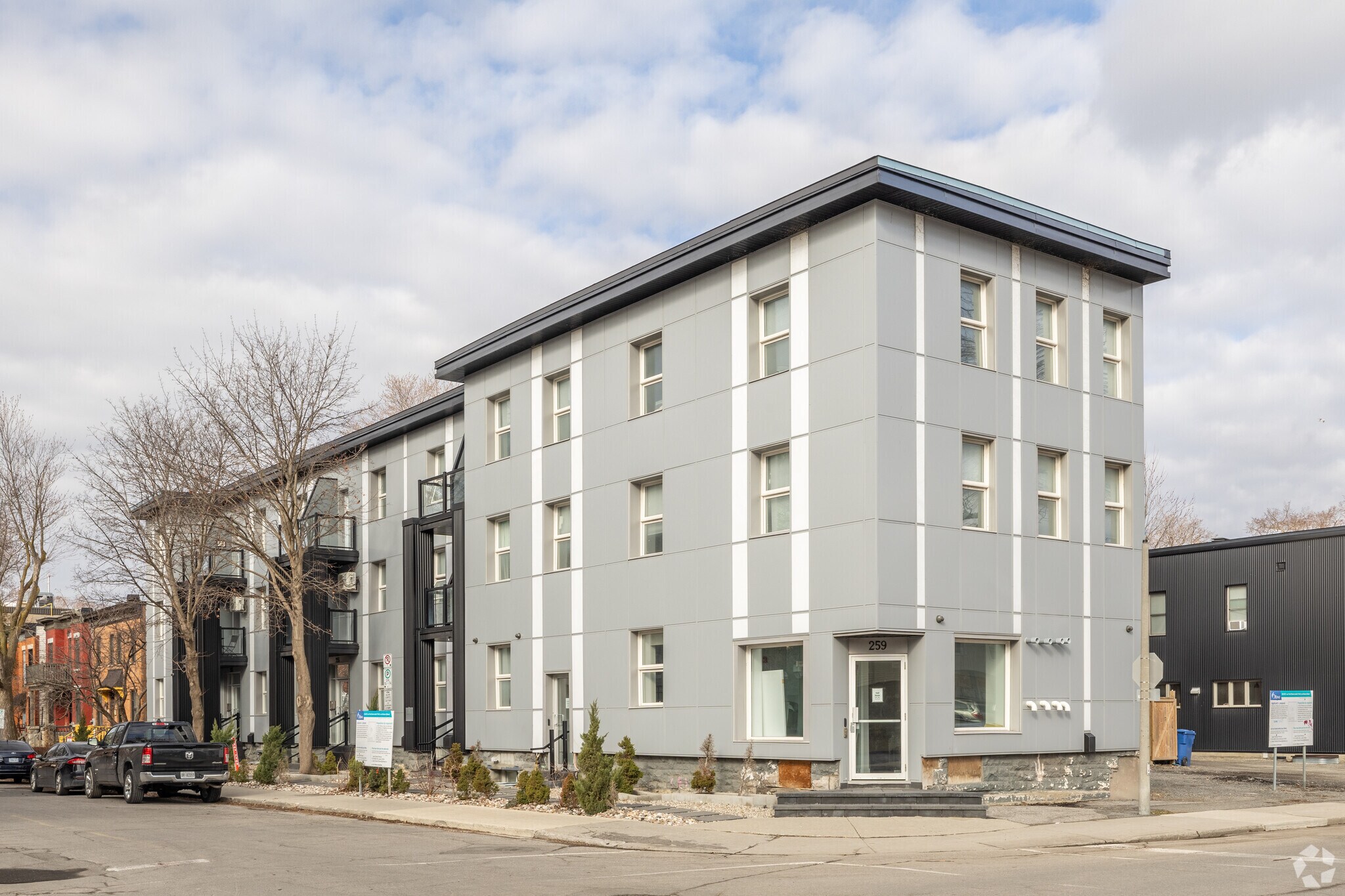 253-259 York St, Ottawa, ON à louer Photo principale– Image 1 sur 6