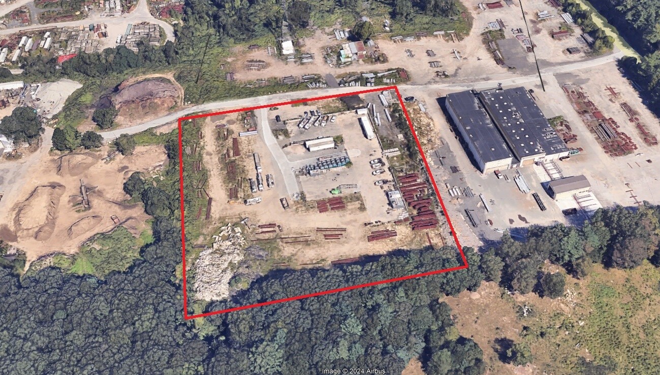 689B Hopkins Hill Rd, West Greenwich, RI à louer Photo principale– Image 1 sur 3