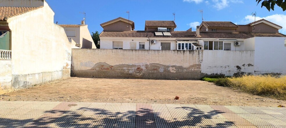 Terrain dans Los Alcázares, Murcia à vendre - Photo de l’immeuble – Image 2 sur 6
