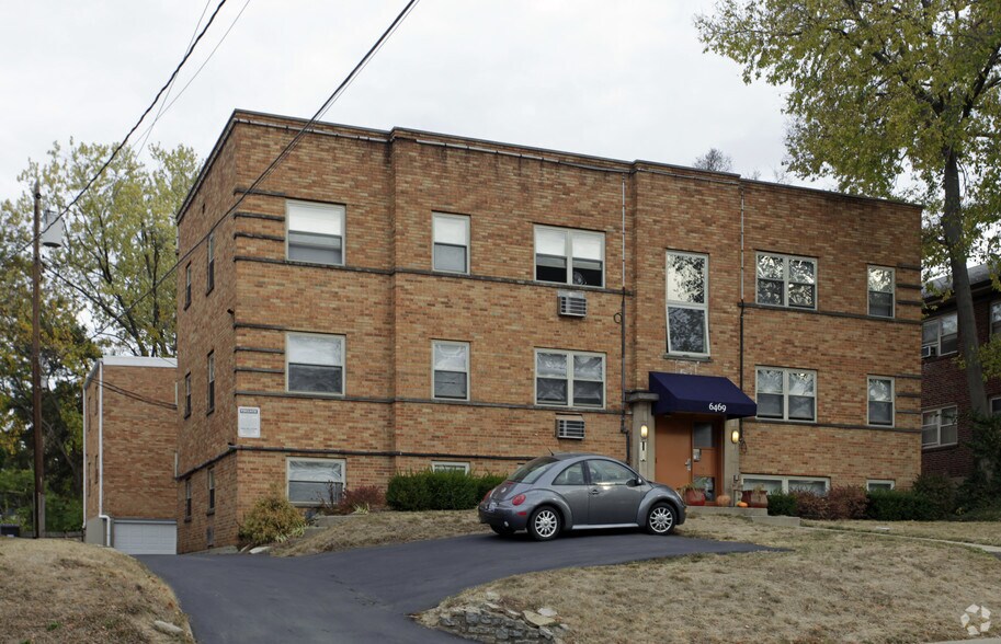 6469 Montgomery Rd, Cincinnati, OH à vendre - Photo principale – Image 1 sur 4