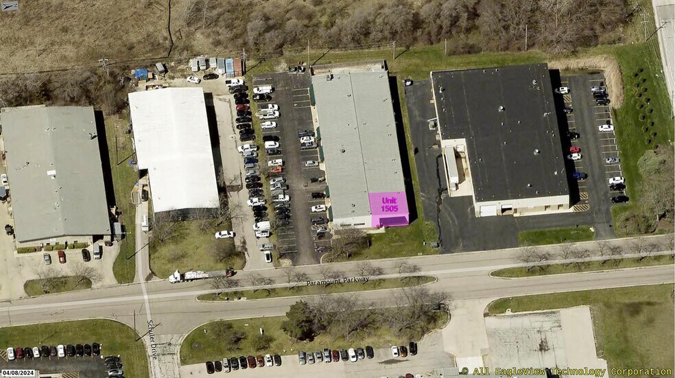 1505-1545 Paramount Pky, Batavia, IL à louer - Photo de l’immeuble – Image 2 sur 7