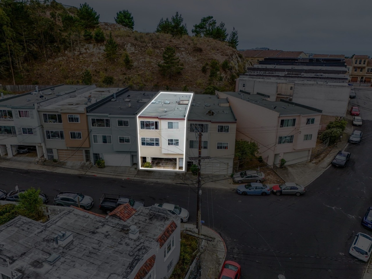 891 Bellevue Ave, Daly City, CA à vendre Photo principale– Image 1 sur 7