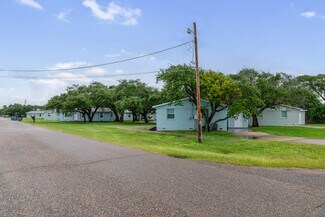 Plus de détails pour 1300 N Live Oak St, Rockport, TX - Logement à vendre