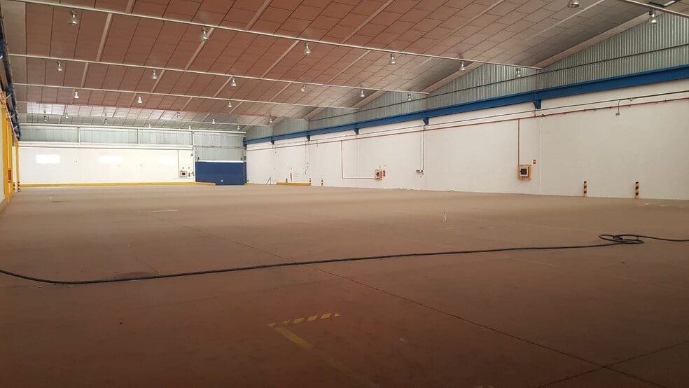 Polígono la Red Treinta, S/N, Alcalá de Guadaíra, Sevilla à louer - Photo de l’immeuble – Image 2 sur 35