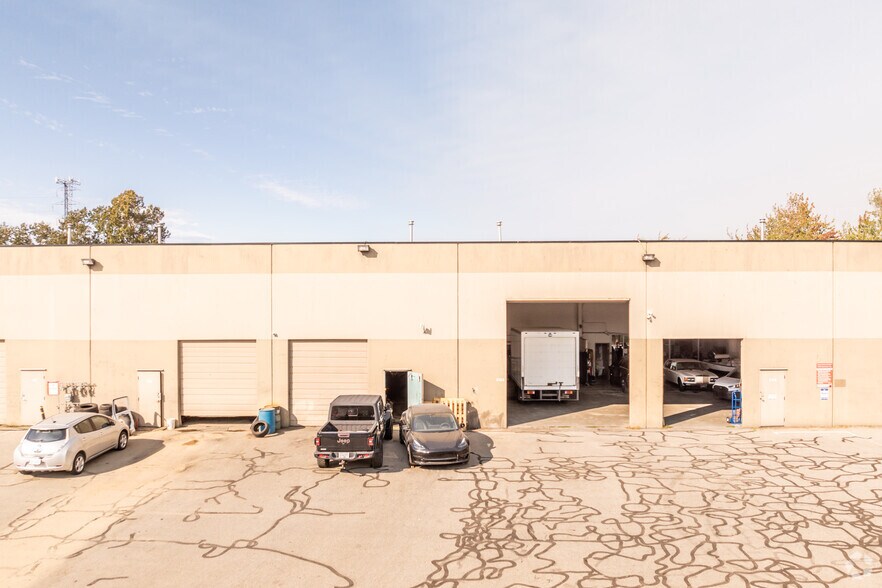 21320 Westminster Hwy, Richmond, BC à vendre - Photo de l’immeuble – Image 2 sur 6