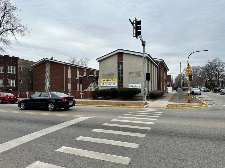 1400 S Austin Blvd, Cicero, IL à vendre - Photo de l’immeuble – Image 3 sur 29